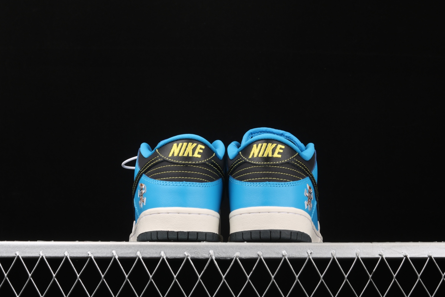 Nike SB Dunk Low Instant Skateboards CZ5128-400