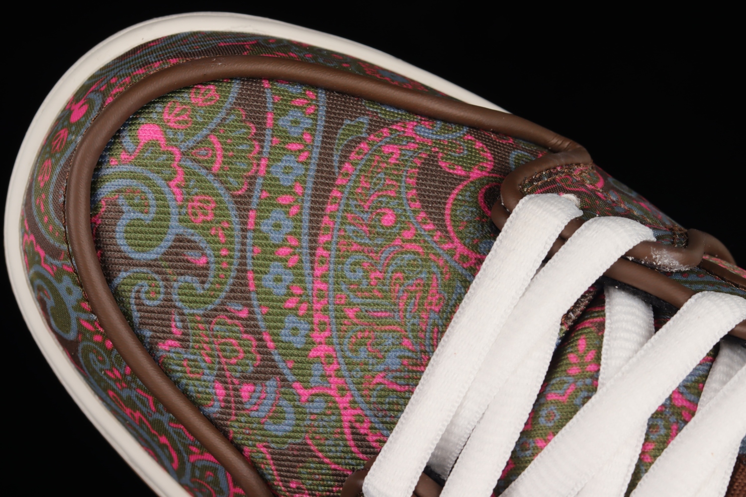 Nike SB Dunk Low Pro Paisley Brown  DH7534-200