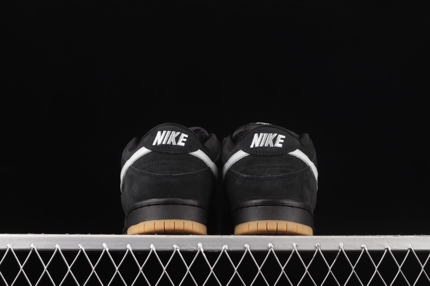 Nike SB Dunk Low Fog BQ6817-010