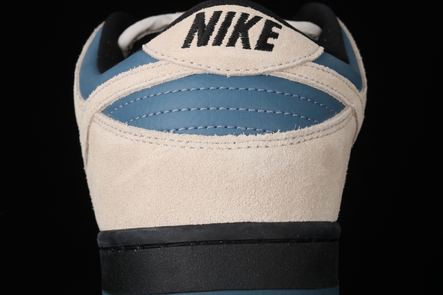 Nike SB Dunk Low Light Cream Thunderstorm BQ6817-200