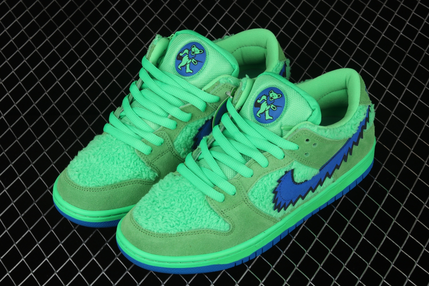 Nike SB Dunk Low Grateful Dead Bears Green CJ5378-300
