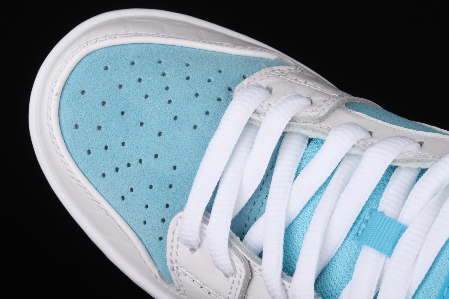 Nike SB Dunk Low Pro FTC Lagoon Pulse DH7687-400