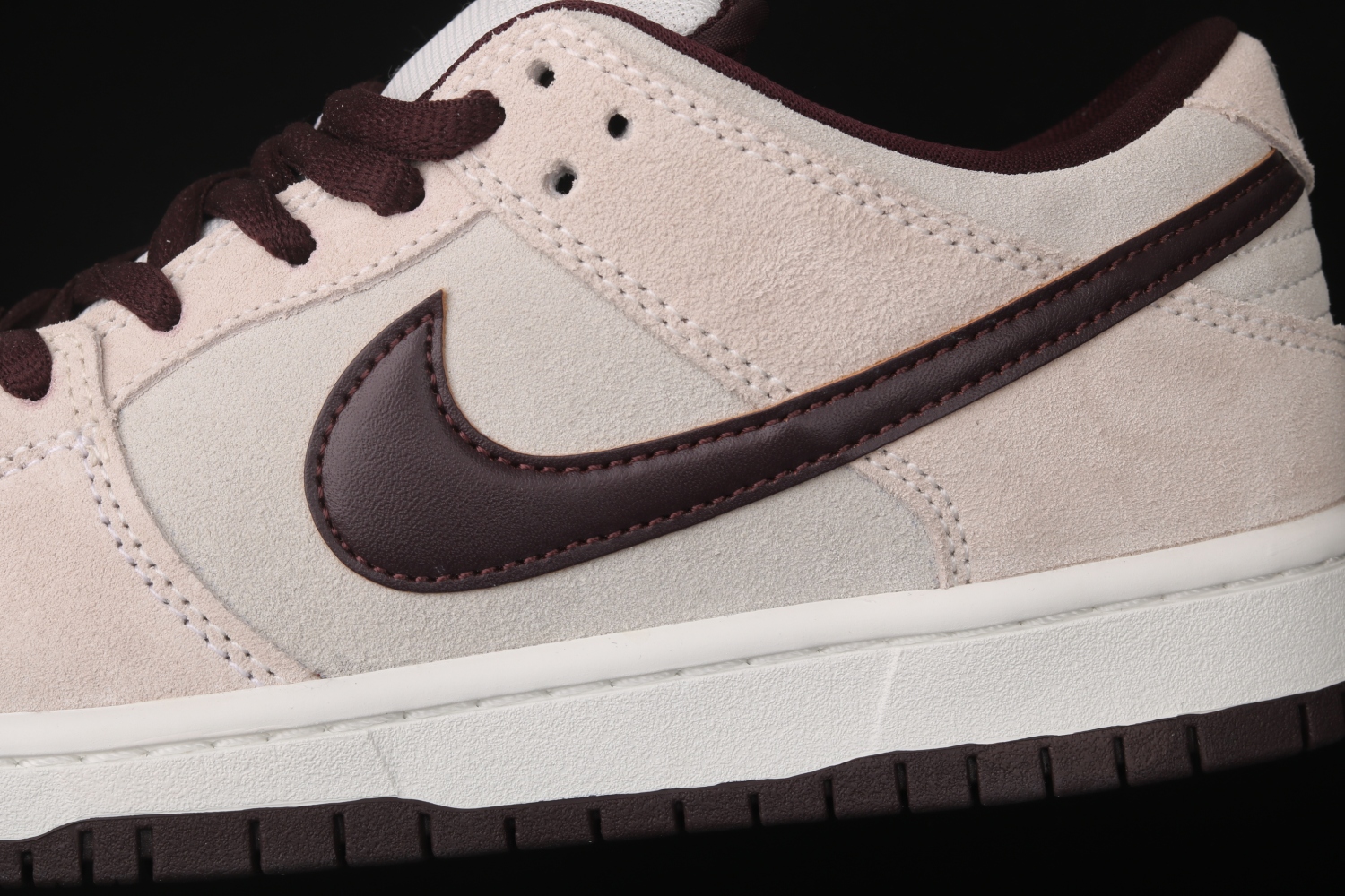 Nike SB Dunk Low Desert Sand Mahogany  BQ6817-004