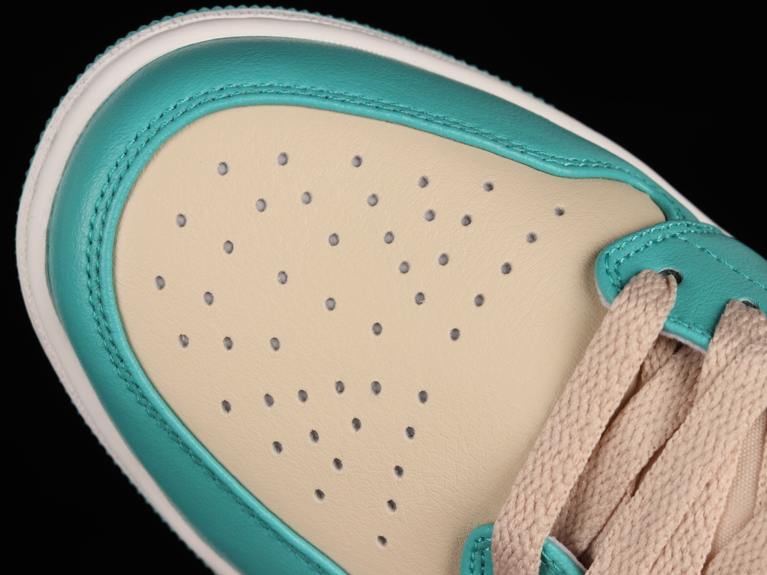 Jordan 1 Low Tropical Teal (W) DC0774-131