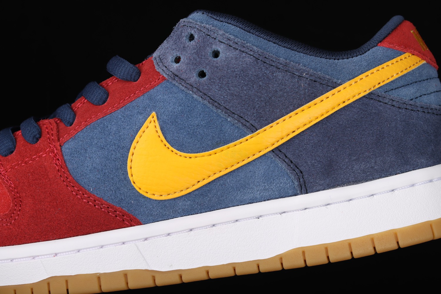 Nike SB Dunk Low Barcelona DJ0606-400