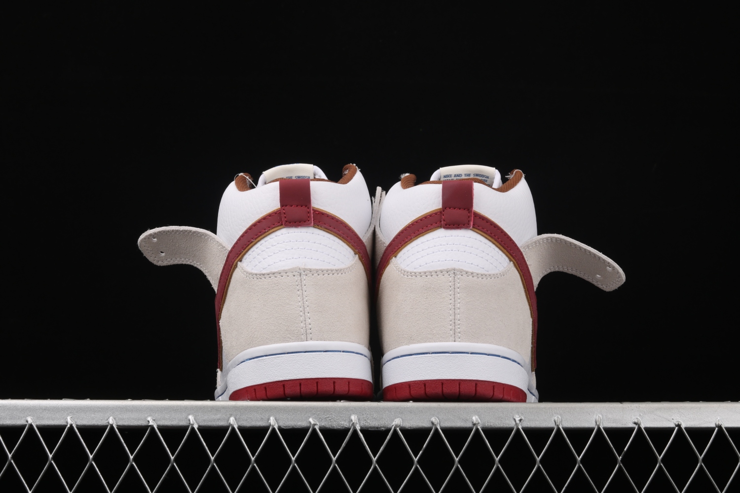 Nike SB Dunk High Sail Bright Crimson  CV9499-100