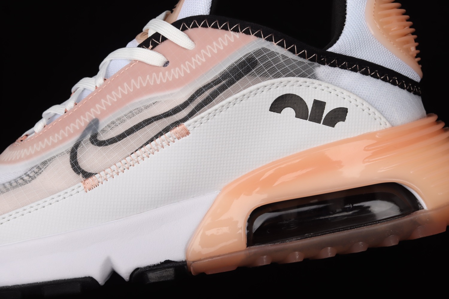 Air Max 2090 “Champagne” CV8727-100
