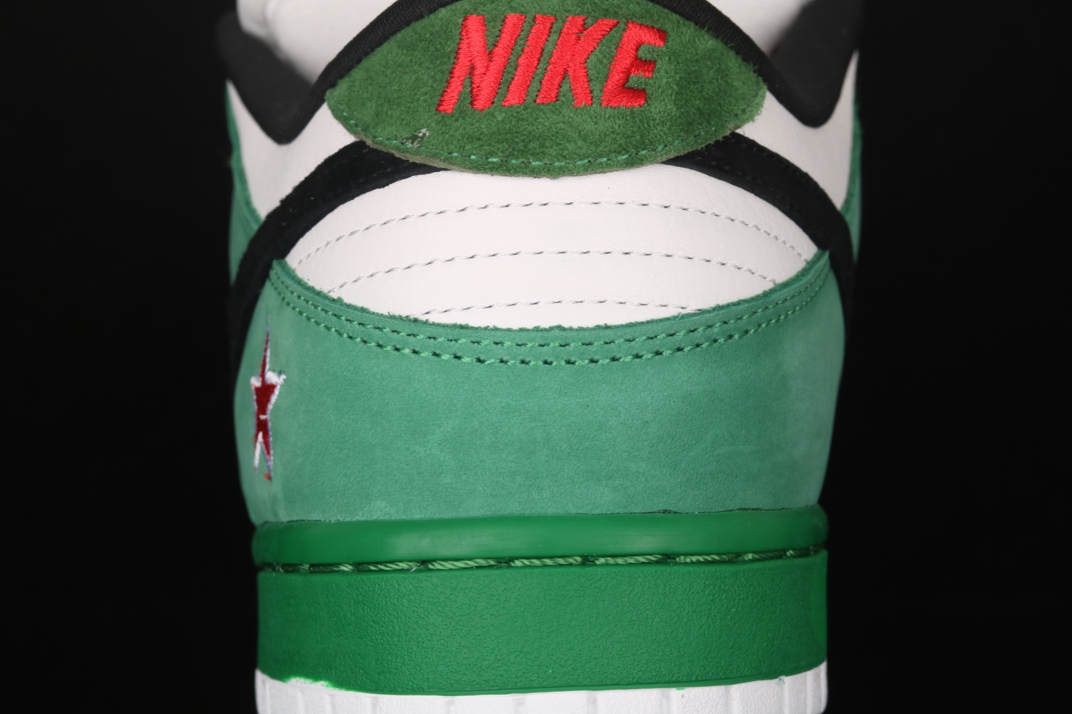 Nike Dunk SB Low Heineken 304292-302