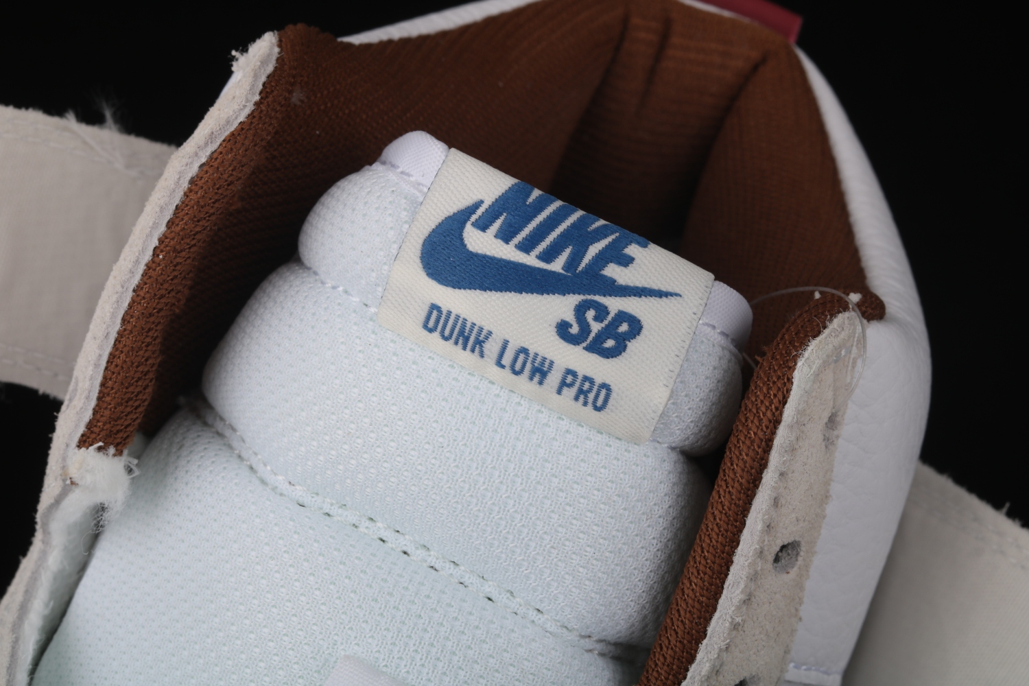 Nike SB Dunk High Sail Bright Crimson  CV9499-100
