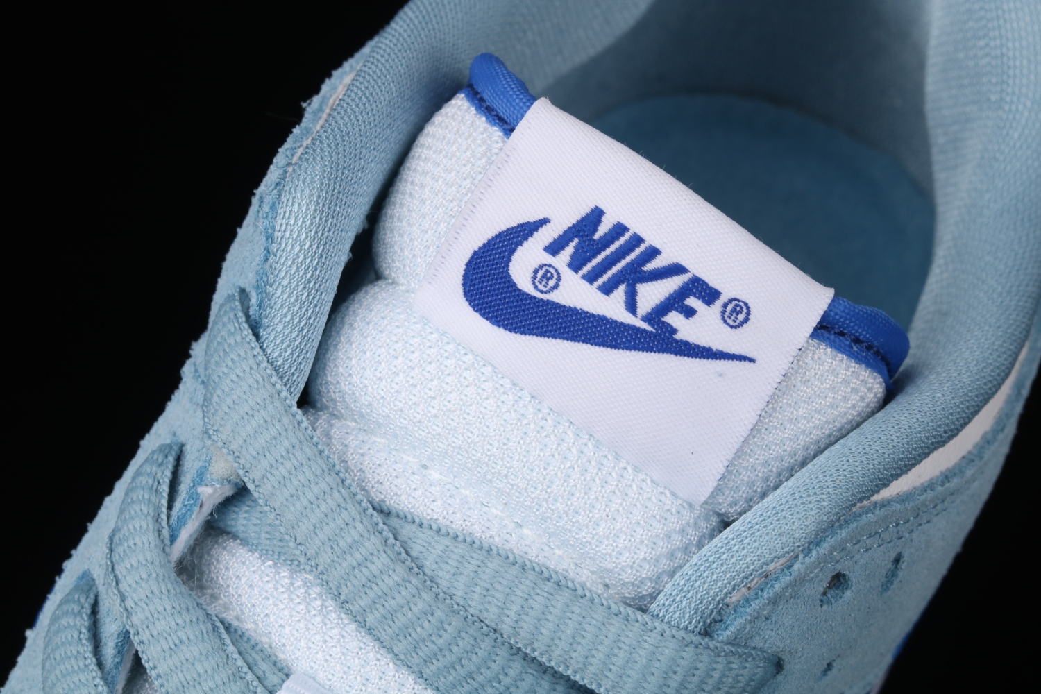 Nike SB Dunk Low 854866-009