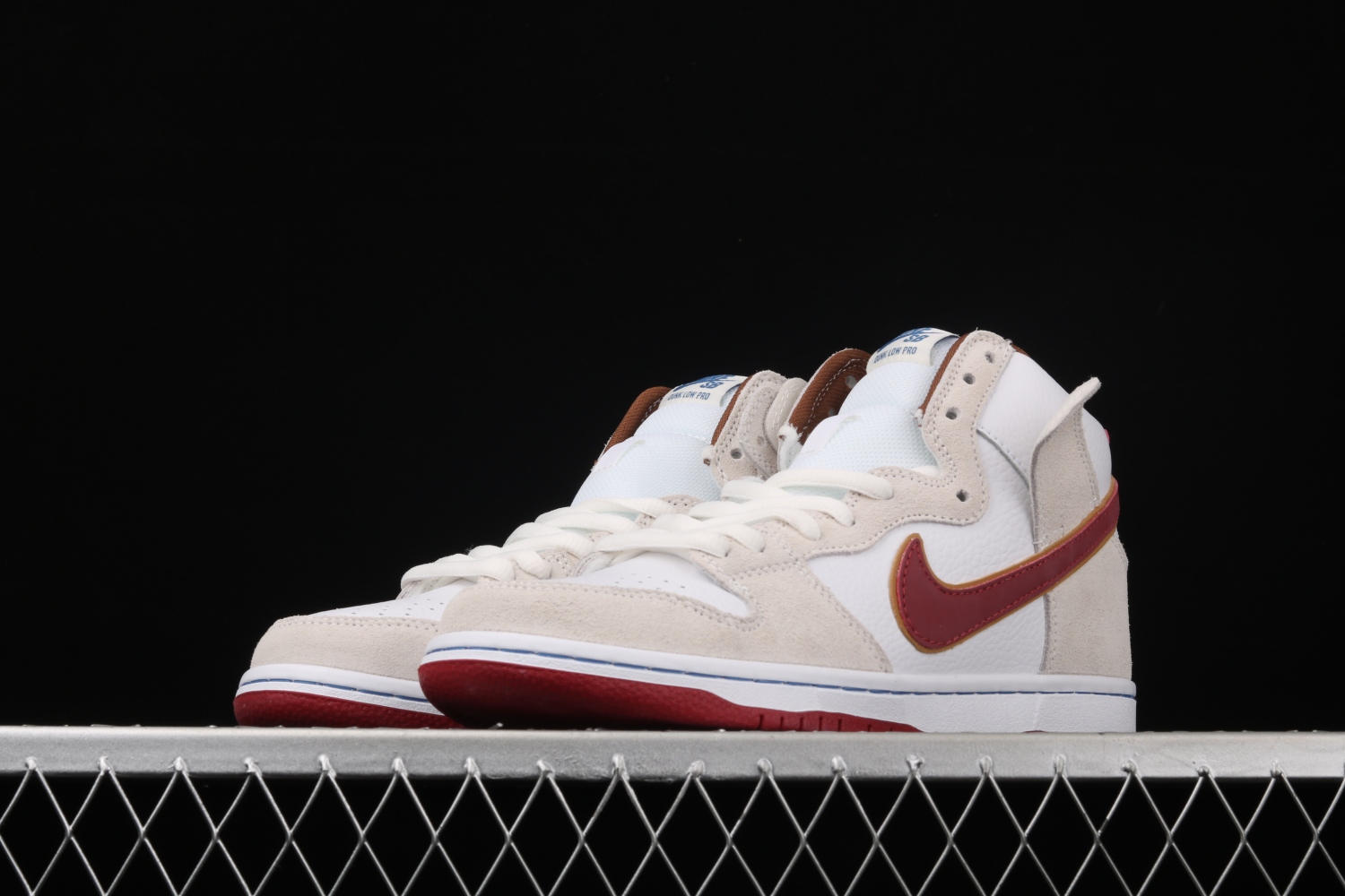 Nike SB Dunk High Sail Bright Crimson  CV9499-100
