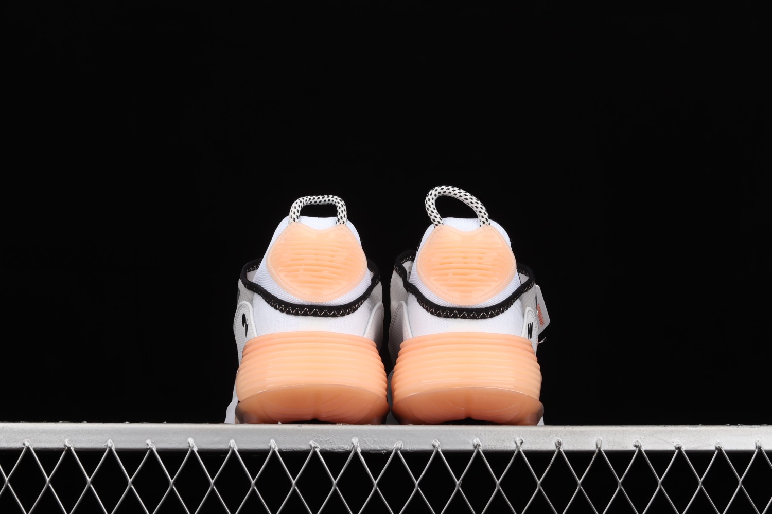 Air Max 2090 “Champagne” CV8727-100