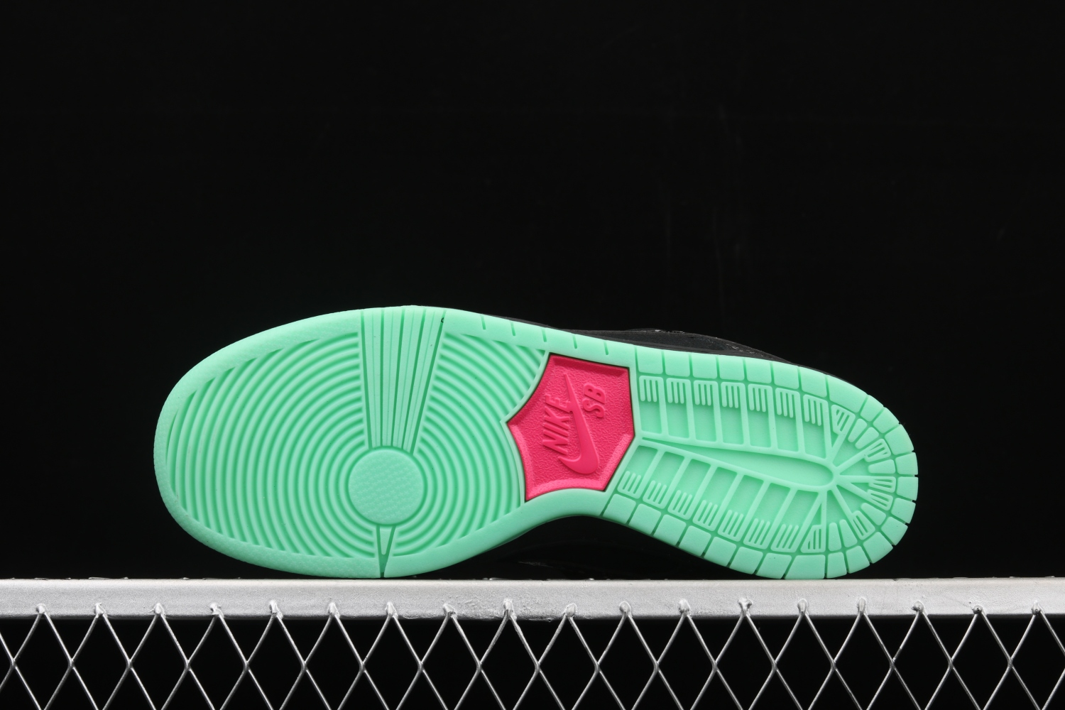 Nike Dunk SB Low Premier  Northern Lights  724183-063