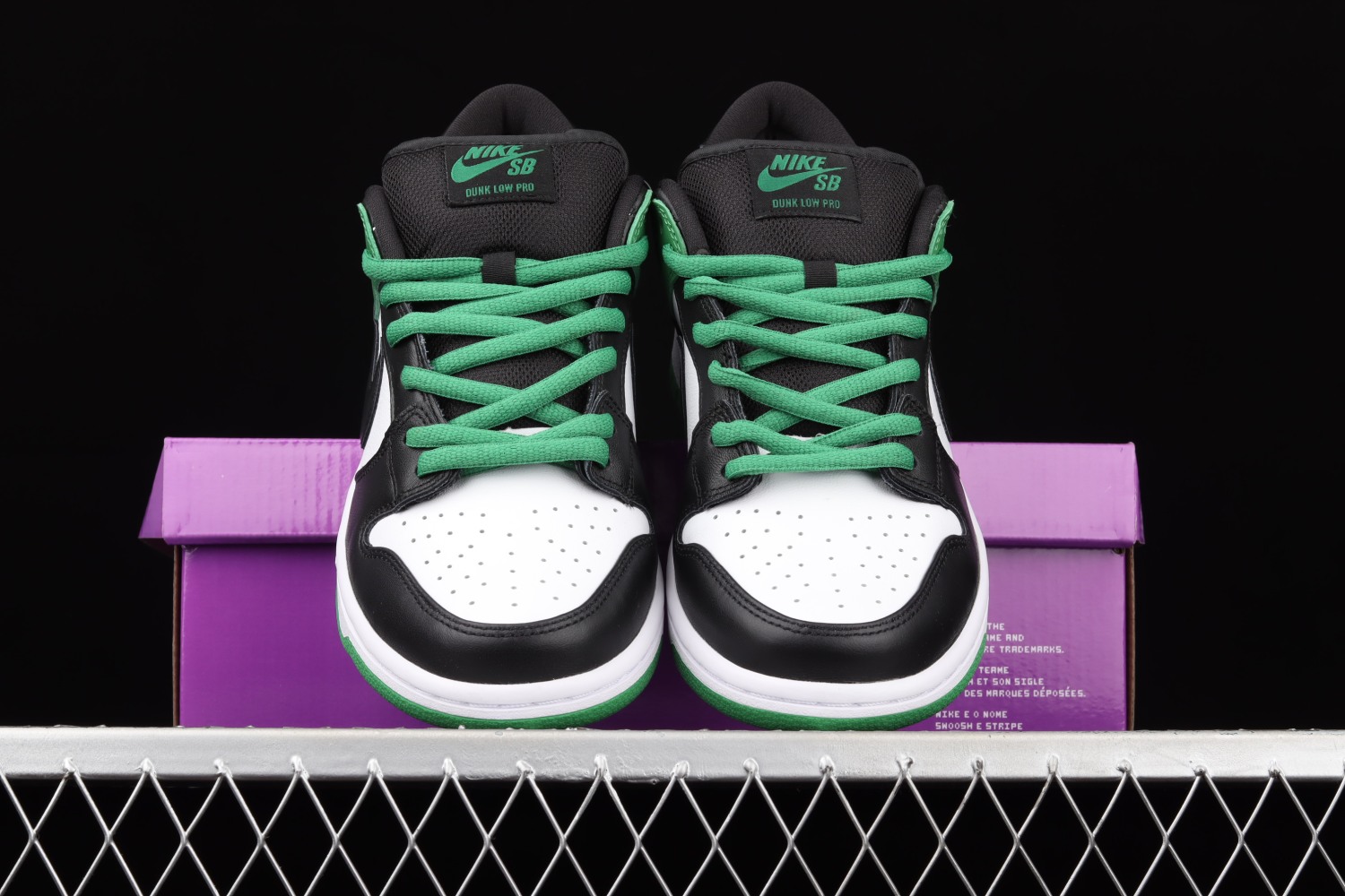 Nike SB Dunk Low Classic Green BQ6817-302