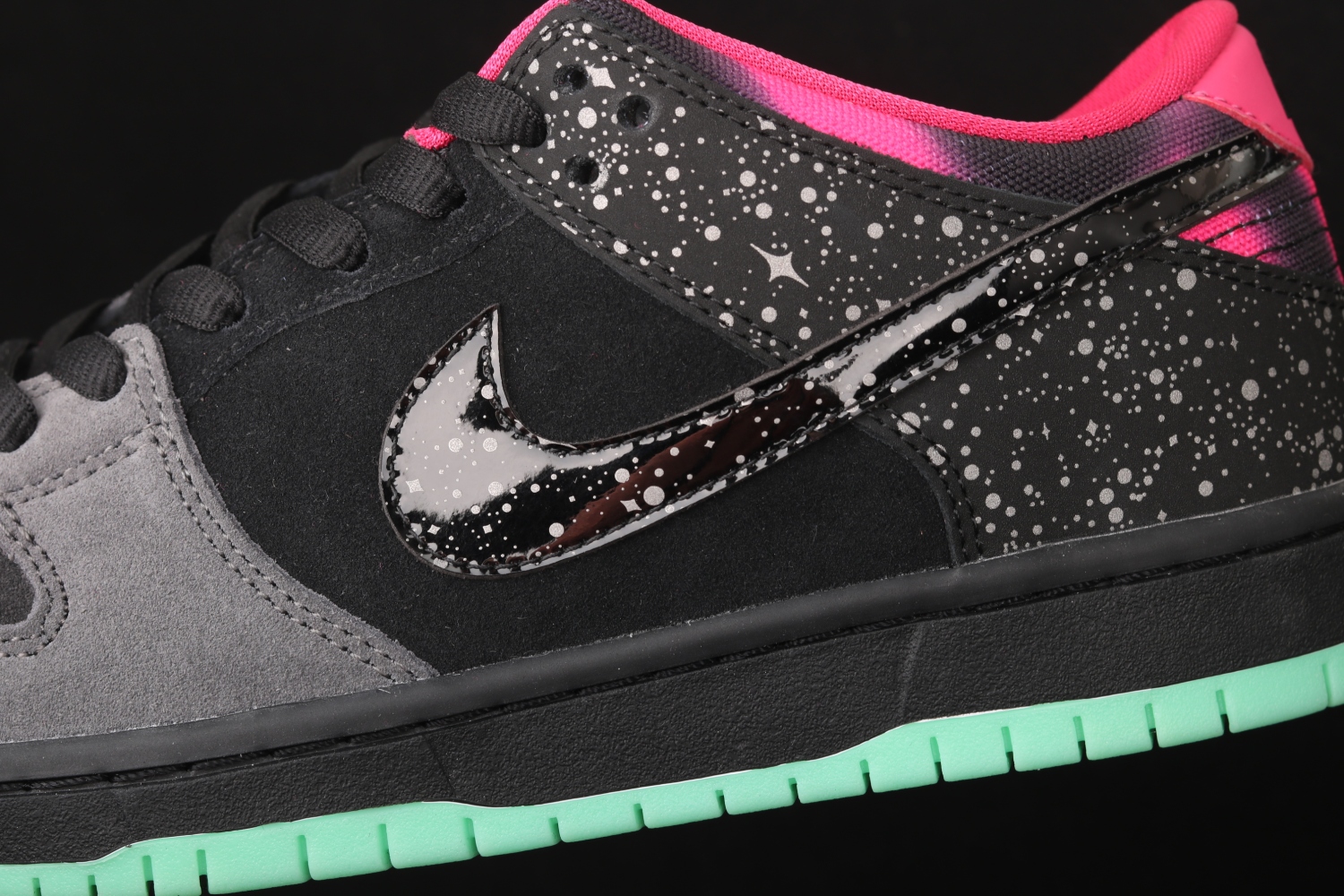 Nike Dunk SB Low Premier  Northern Lights  724183-063