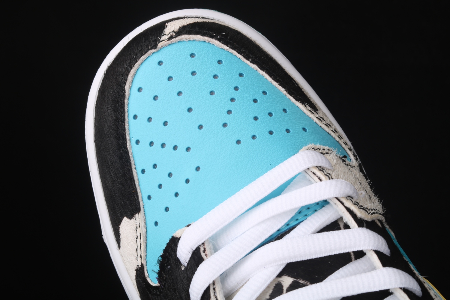 Nike SB Dunk Low Ben & Jerry