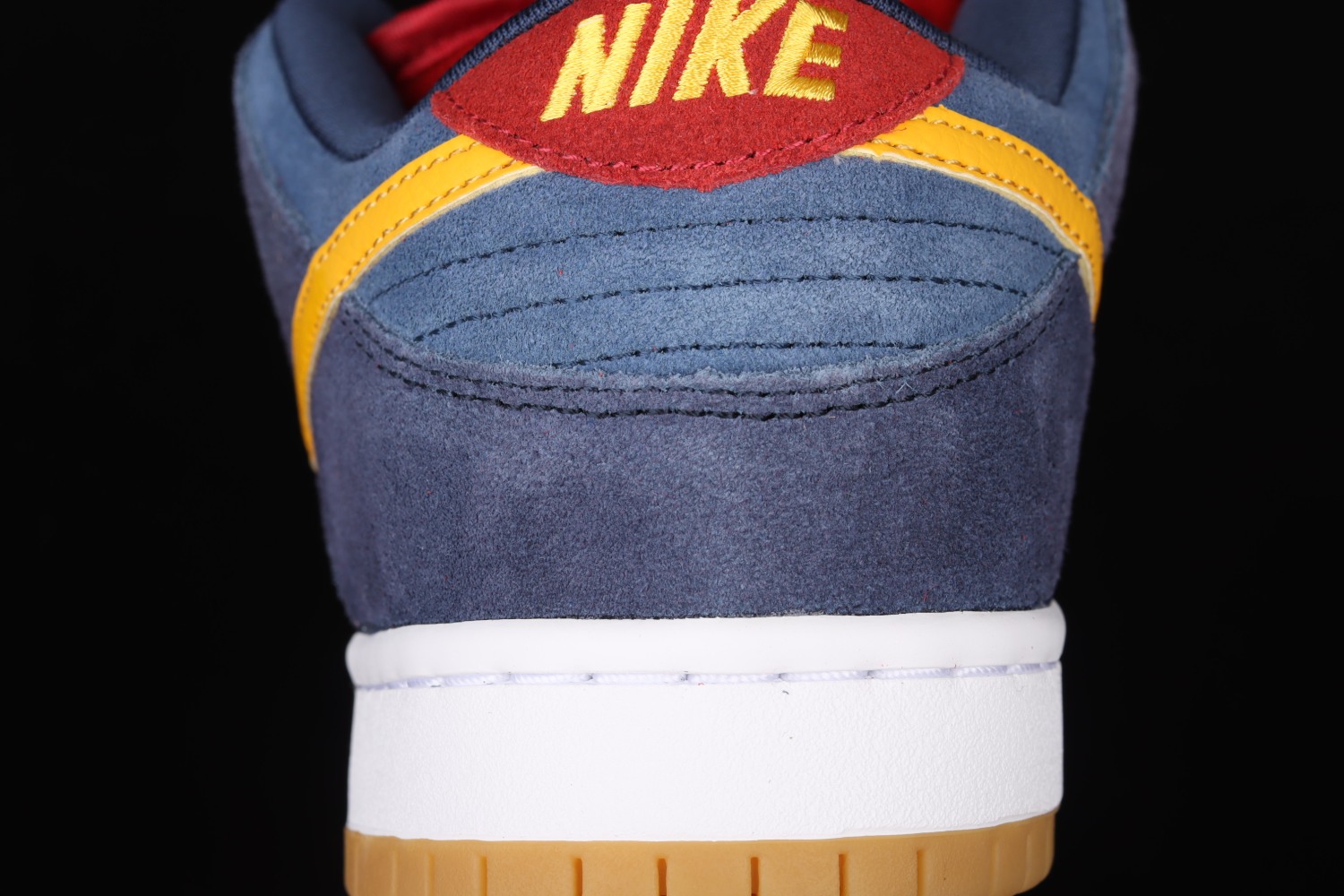 Nike SB Dunk Low Barcelona DJ0606-400