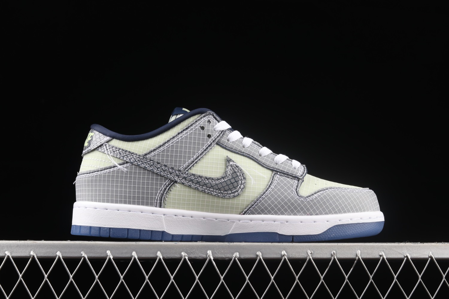 Nike Dunk Low Union Passport Pack Pistachio DJ9649-401