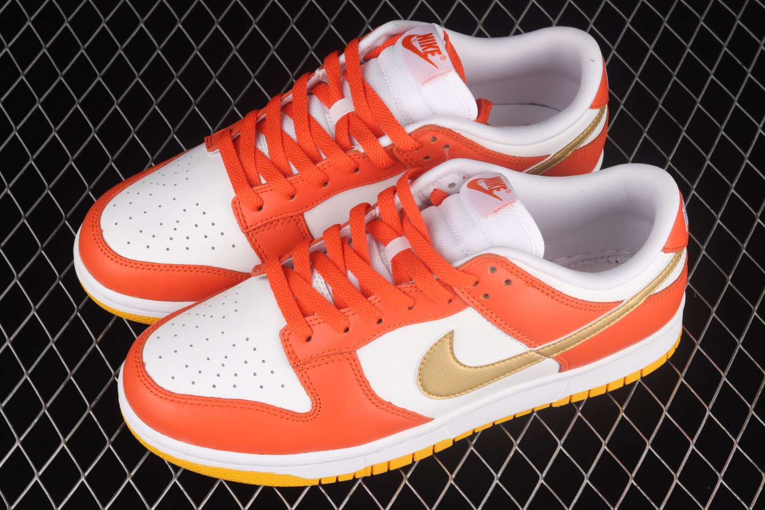Nike Dunk Low University Gold (W) DQ4690-800