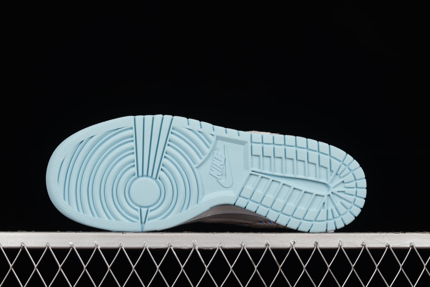 Nike Dunk Low SE Barber Shop Grey DH7614-500