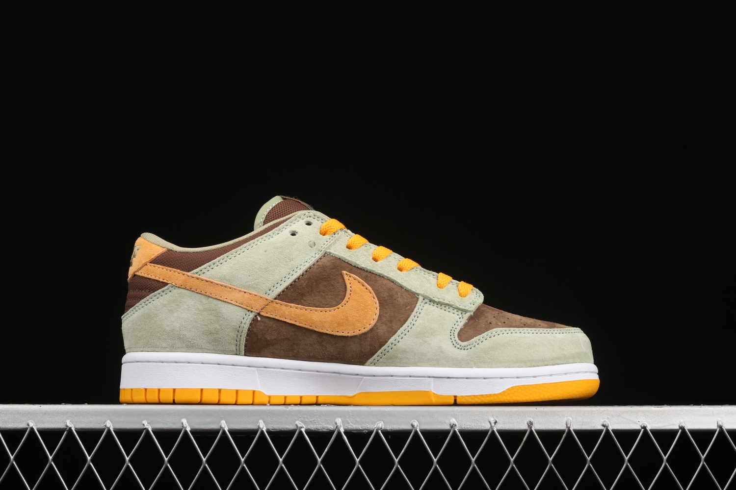 Nike Dunk Low Olive Brown Orange  DH5360-300