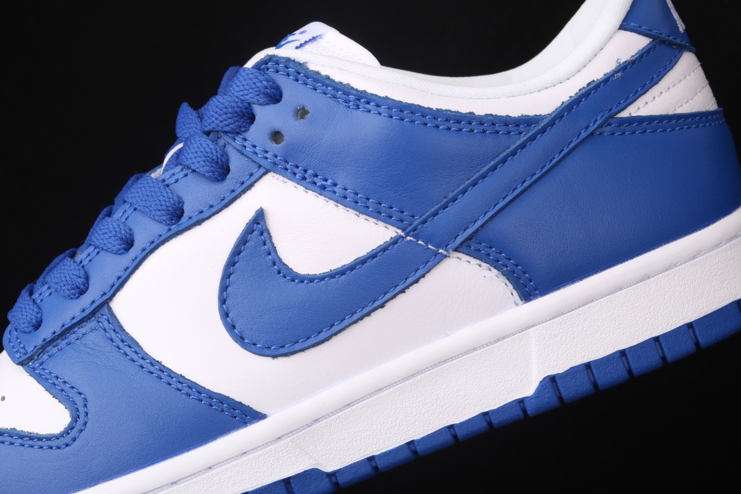 Nike Dunk Low SP Kentucky (2020/2022) CU1726-100
