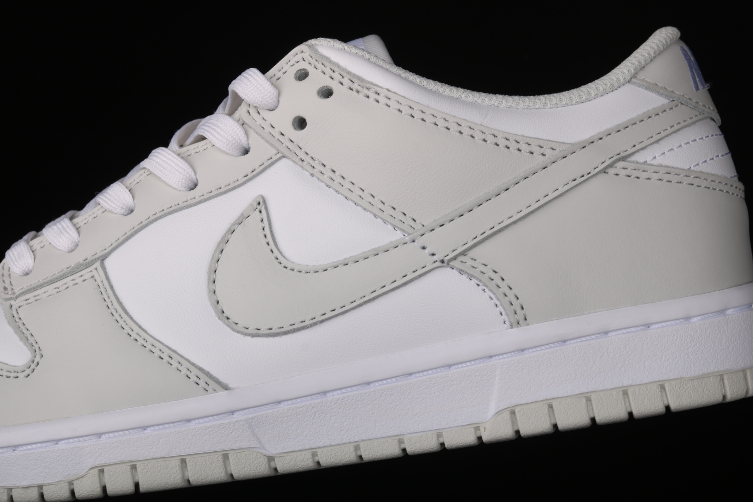 Nike Dunk Low Photon Dust (W) DD1503-103