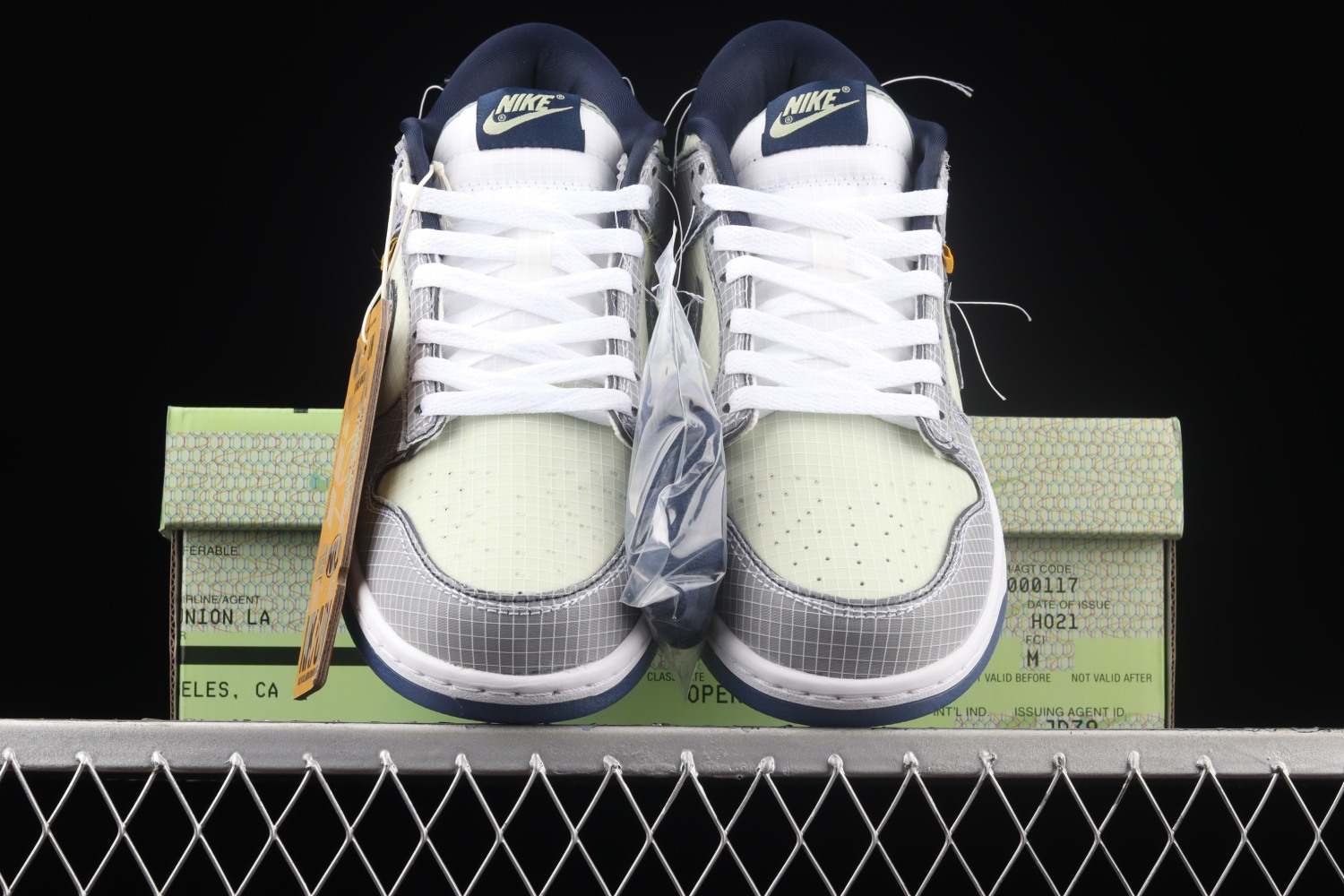 Nike Dunk Low Union Passport Pack Pistachio DJ9649-401