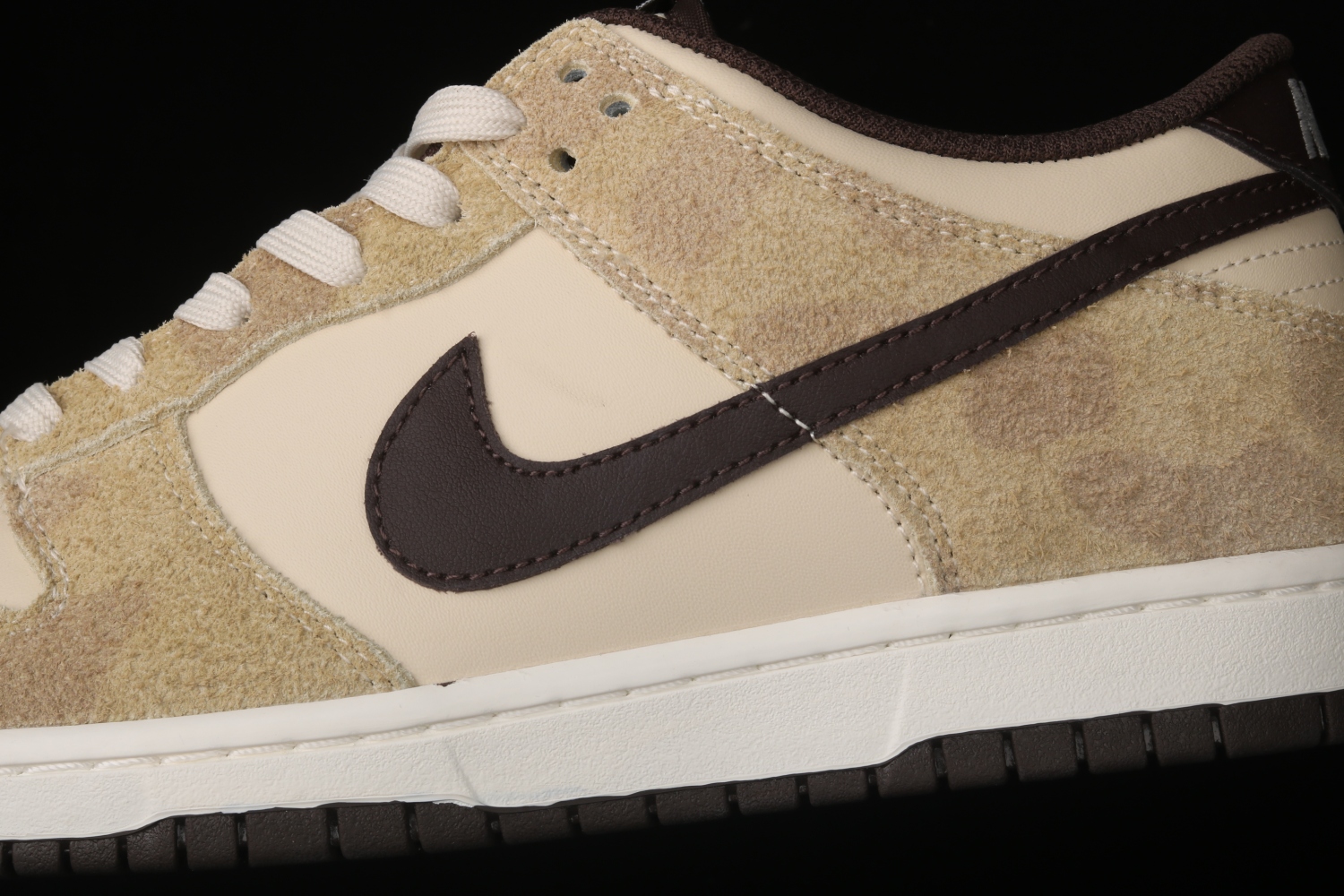Nike Dunk Low Retro PRM Cheetah  DH7913-200