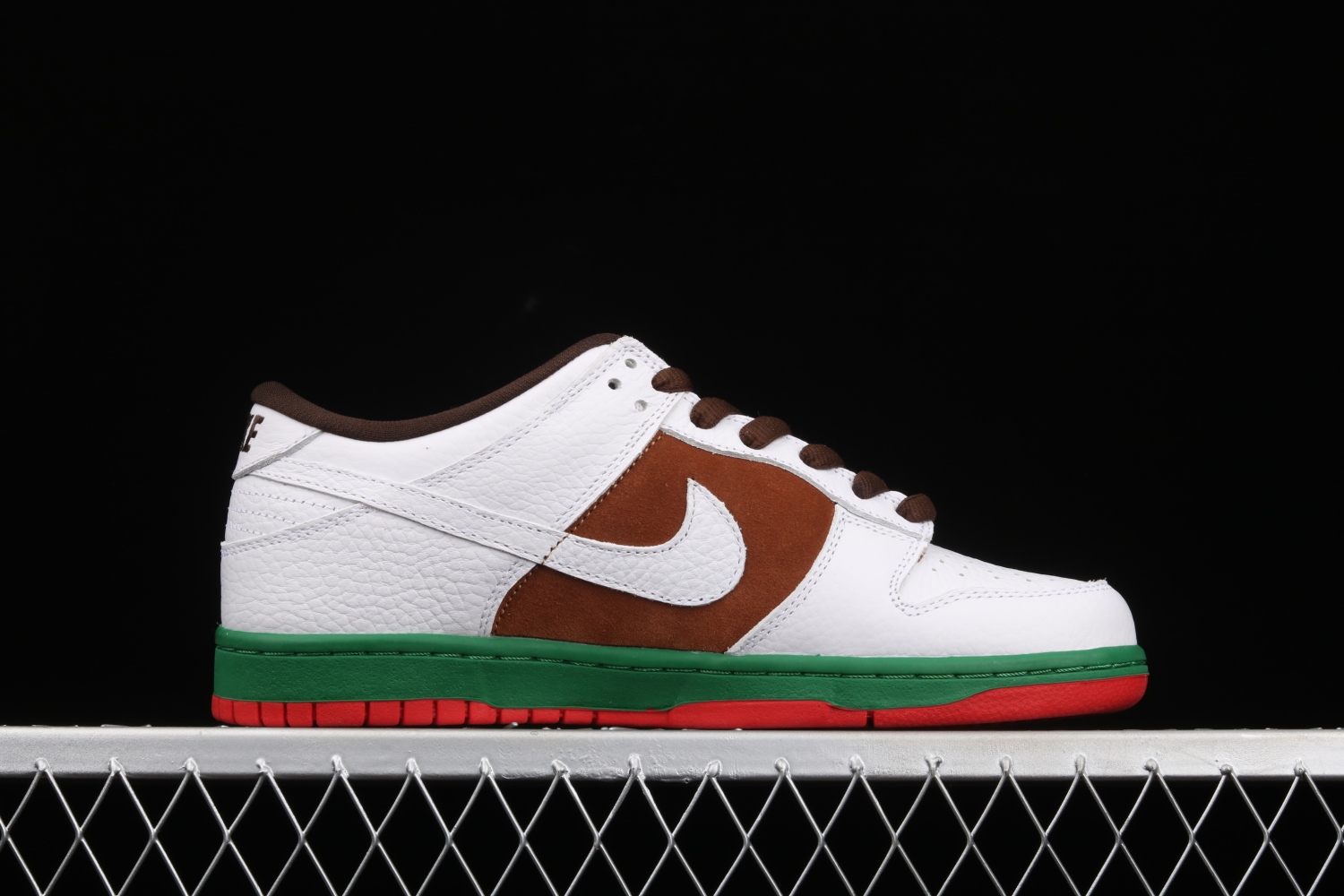 Nike Dunk SB Low Cali (2004)  304292-211