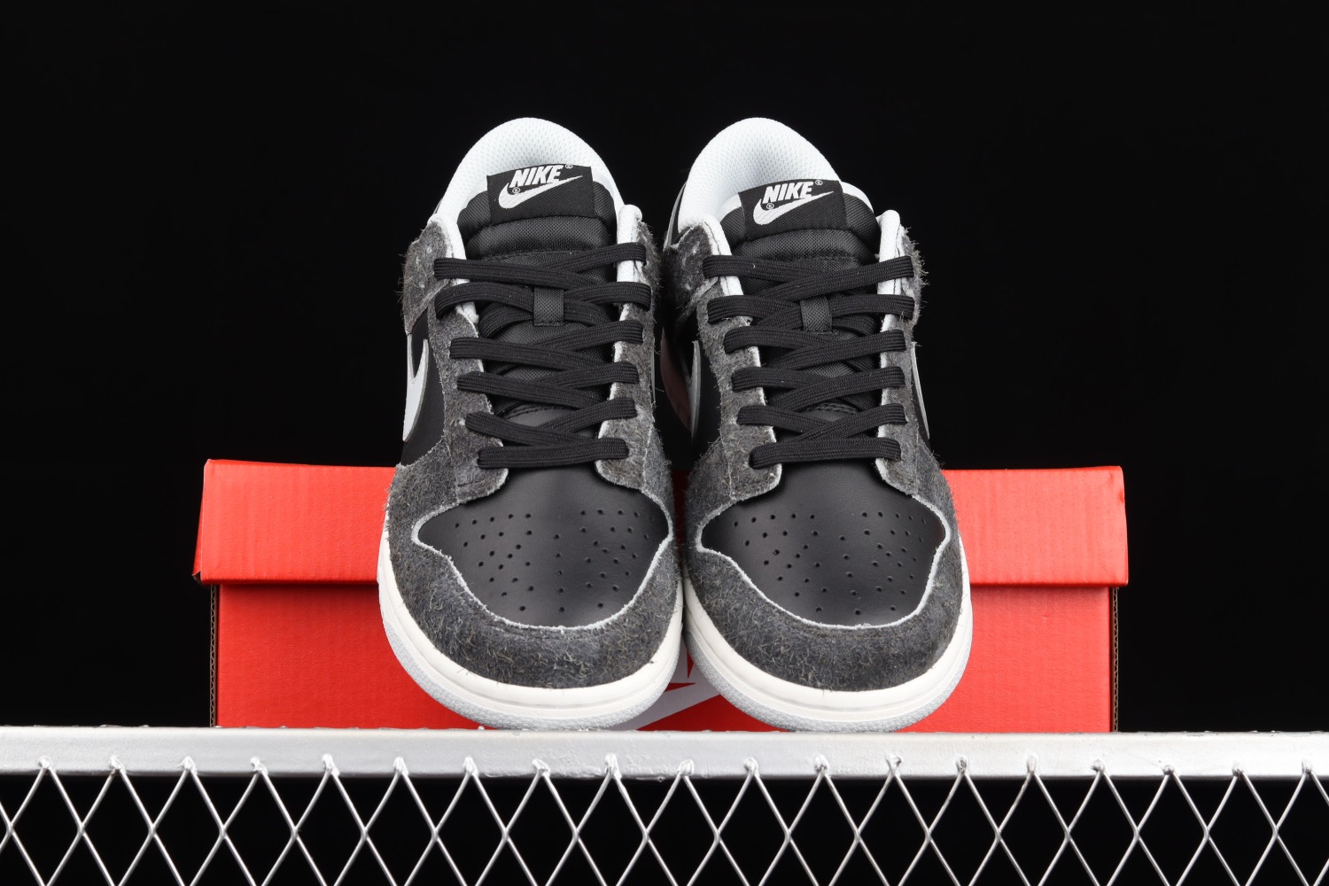 Nike Dunk Low Retro Animal Pack Zebra DH7913-001