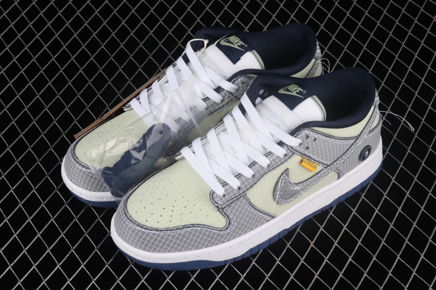 Nike Dunk Low Union Passport Pack Pistachio DJ9649-401