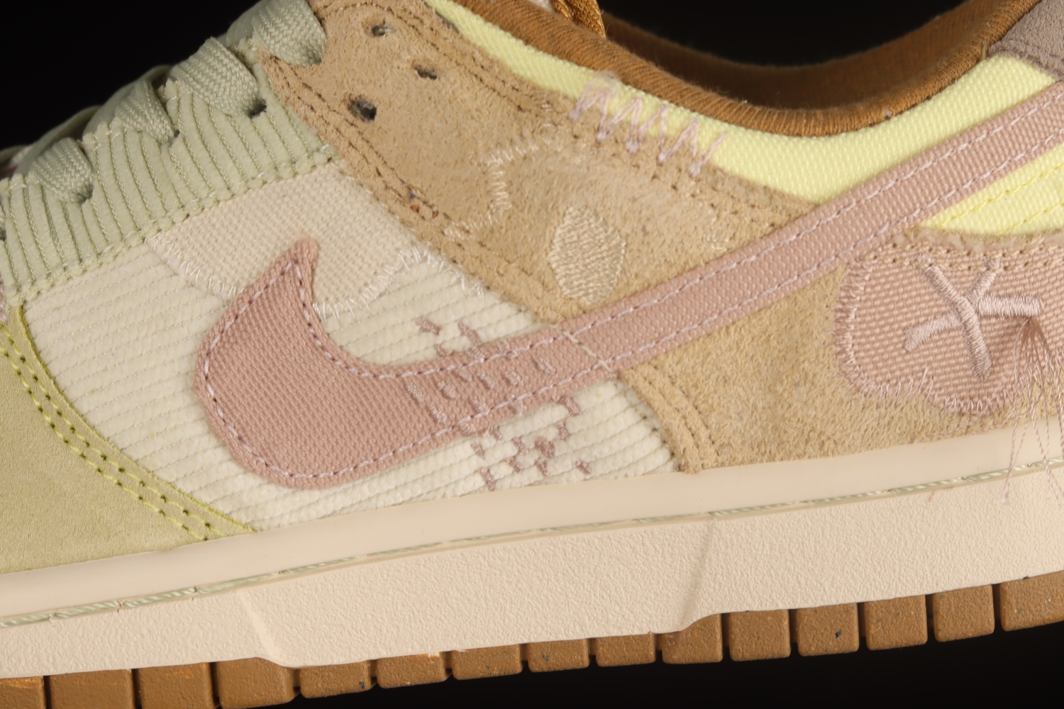 Nike Dunk Low On the Bright Side (W) DQ5076-121