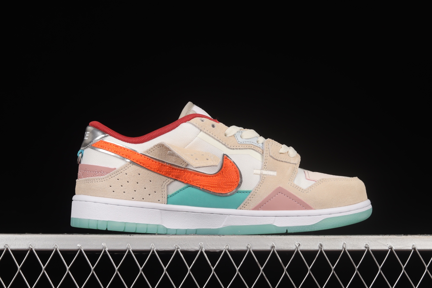 Nike Dunk Low Scrap Shapeless, Formless, Limitless DQ4975-181