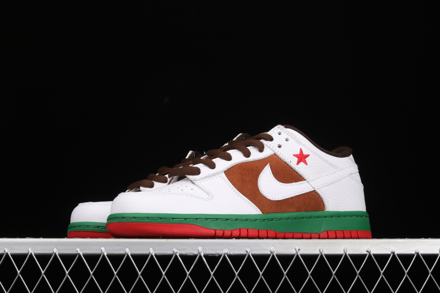 Nike Dunk SB Low Cali (2004)  304292-211