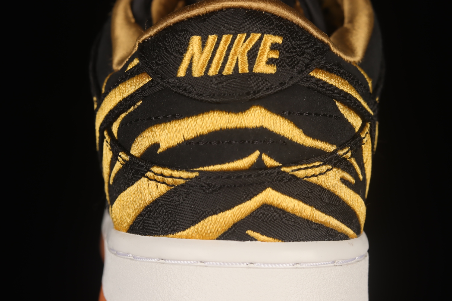 Nike Dunk Low Year of the Tiger (2022) (GS) DQ5351-001