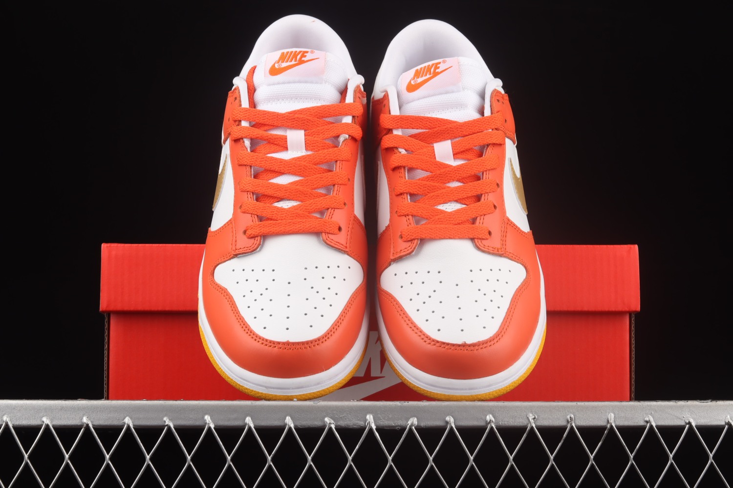 Nike Dunk Low University Gold (W) DQ4690-800