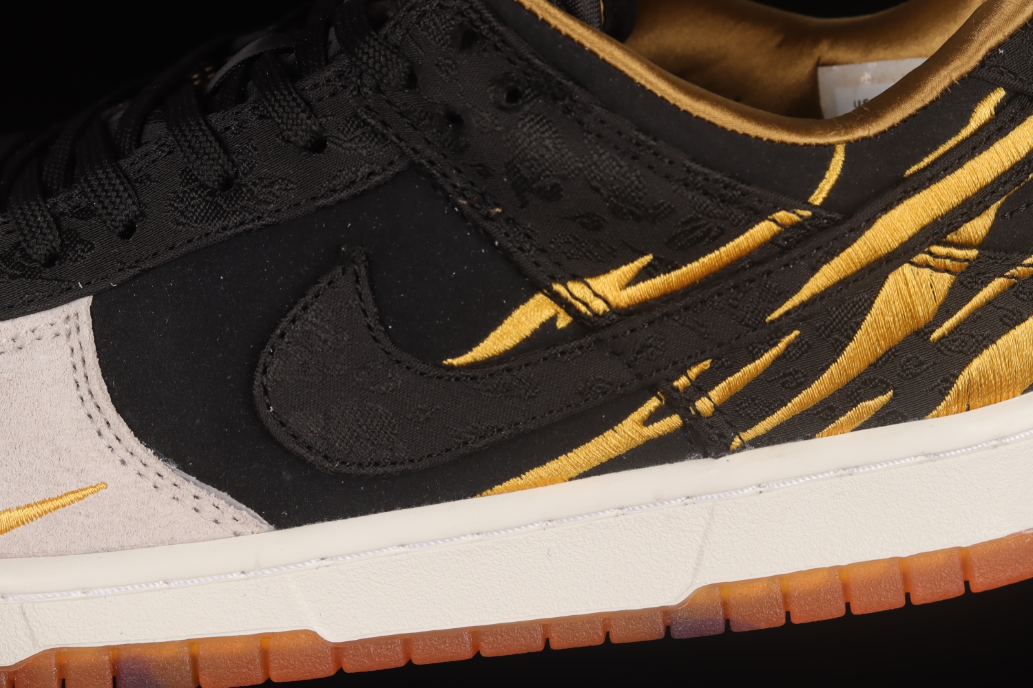 Nike Dunk Low Year of the Tiger (2022) (GS) DQ5351-001