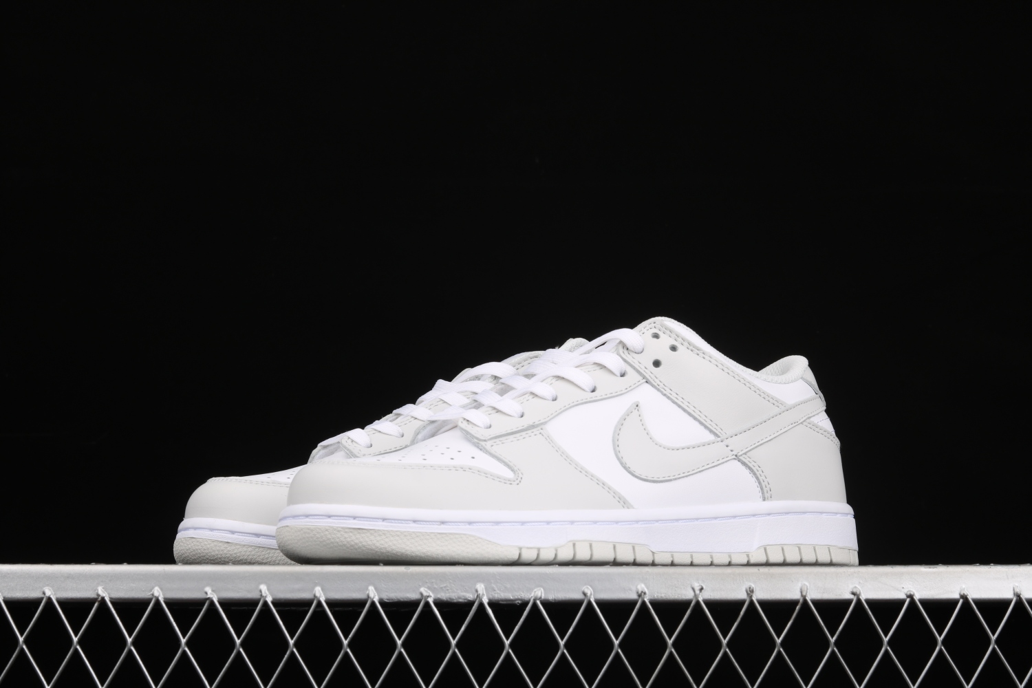Nike Dunk Low Photon Dust (W) DD1503-103
