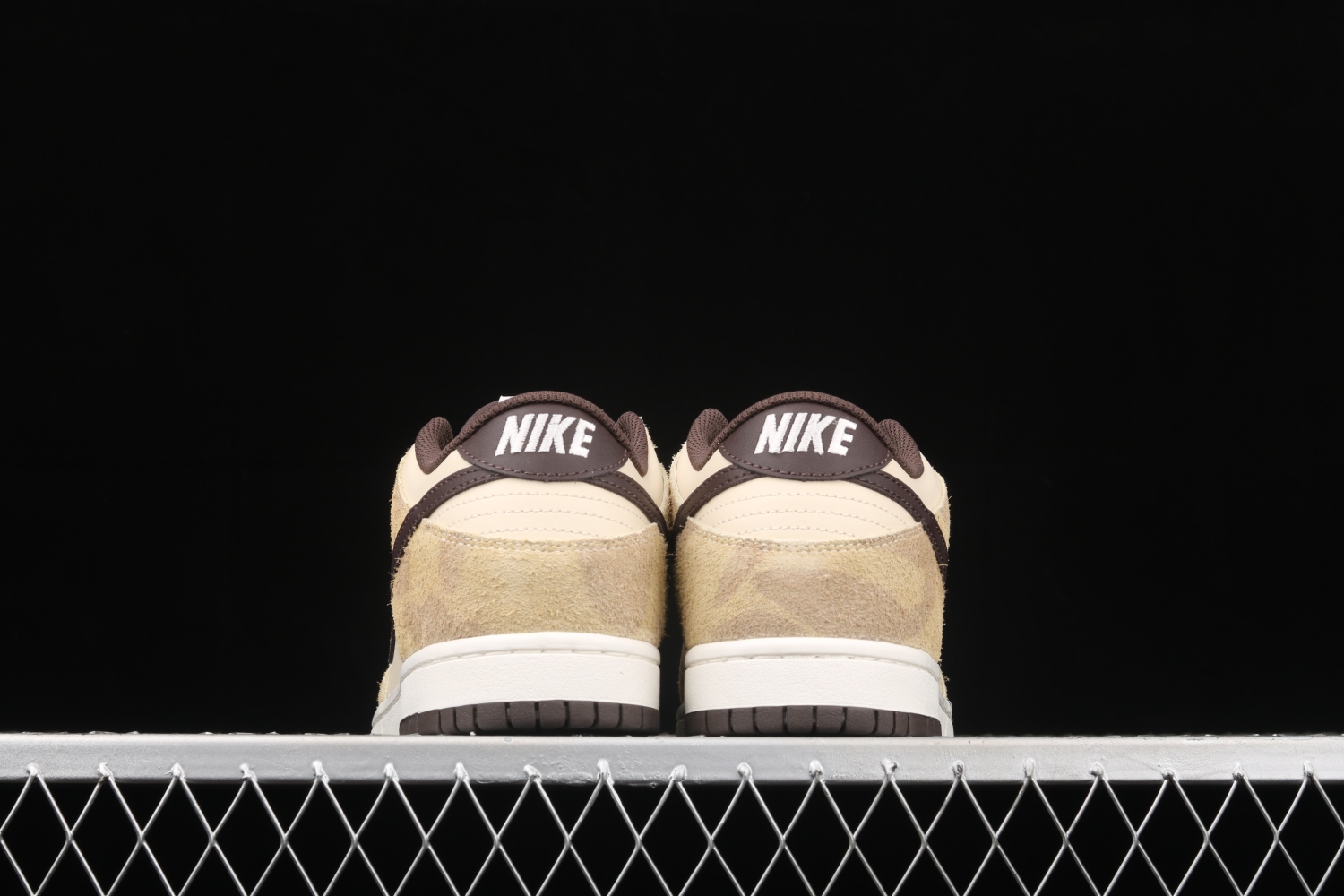 Nike Dunk Low Retro PRM Cheetah  DH7913-200