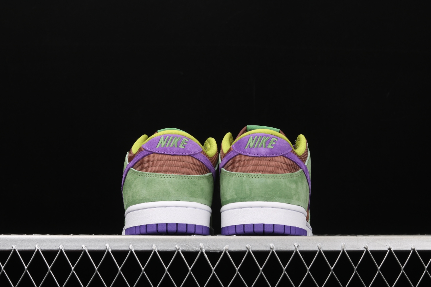 Nike Dunk Low Veneer (2020) DA1469-200