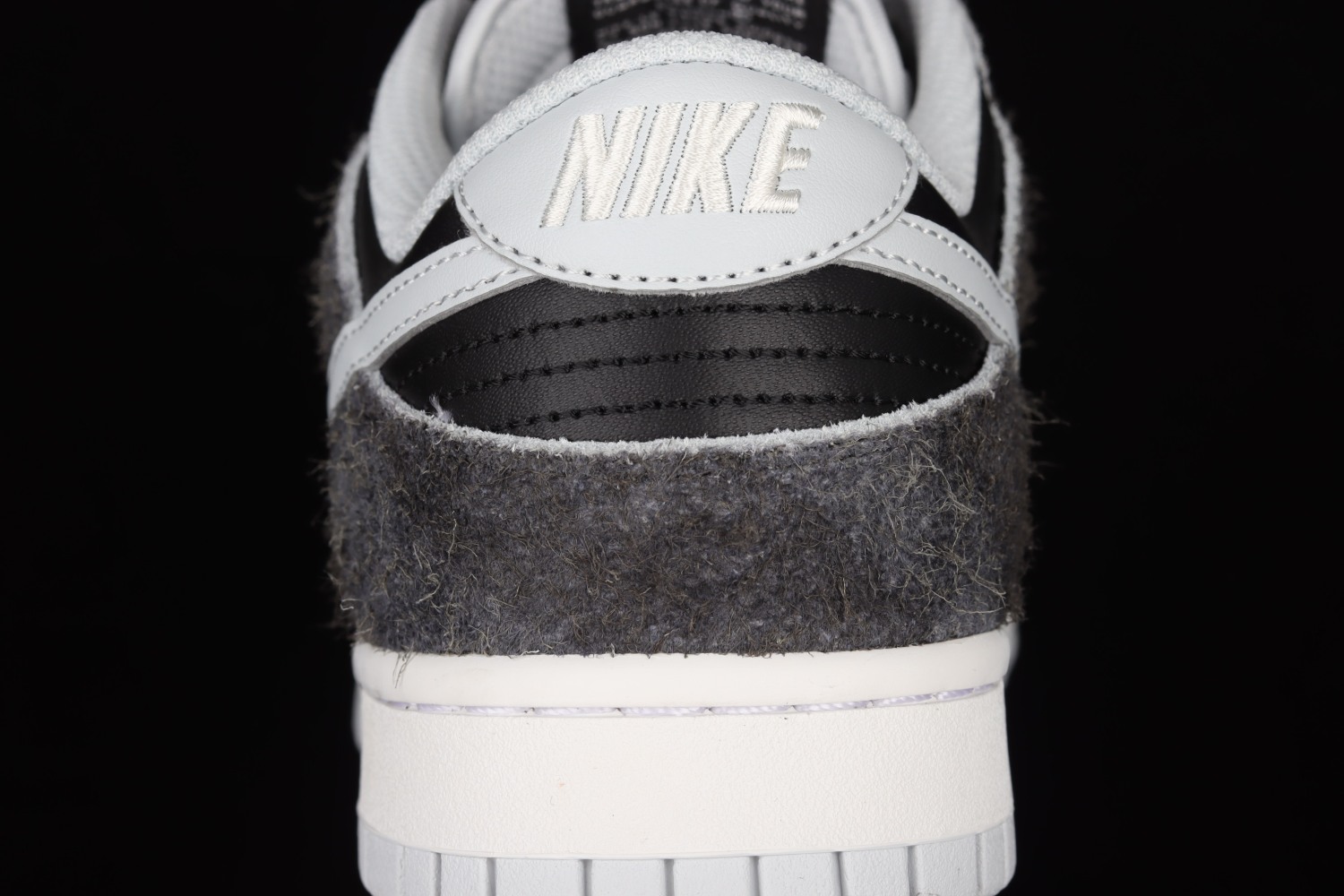 Nike Dunk Low Retro Animal Pack Zebra DH7913-001