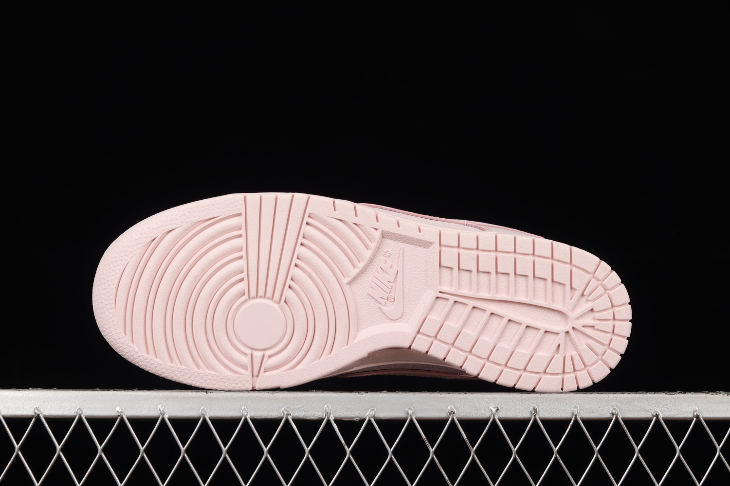 Nike Dunk Low Pink (GS) 921803-601
