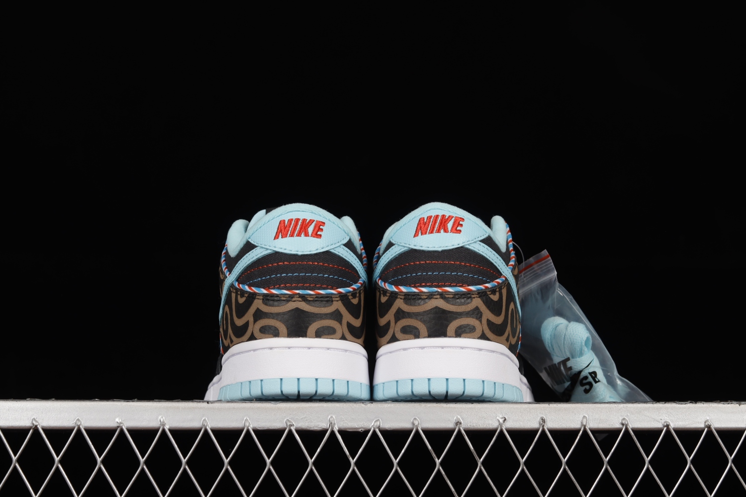 Nike Dunk Low SE Barber Shop Black DH7614-001