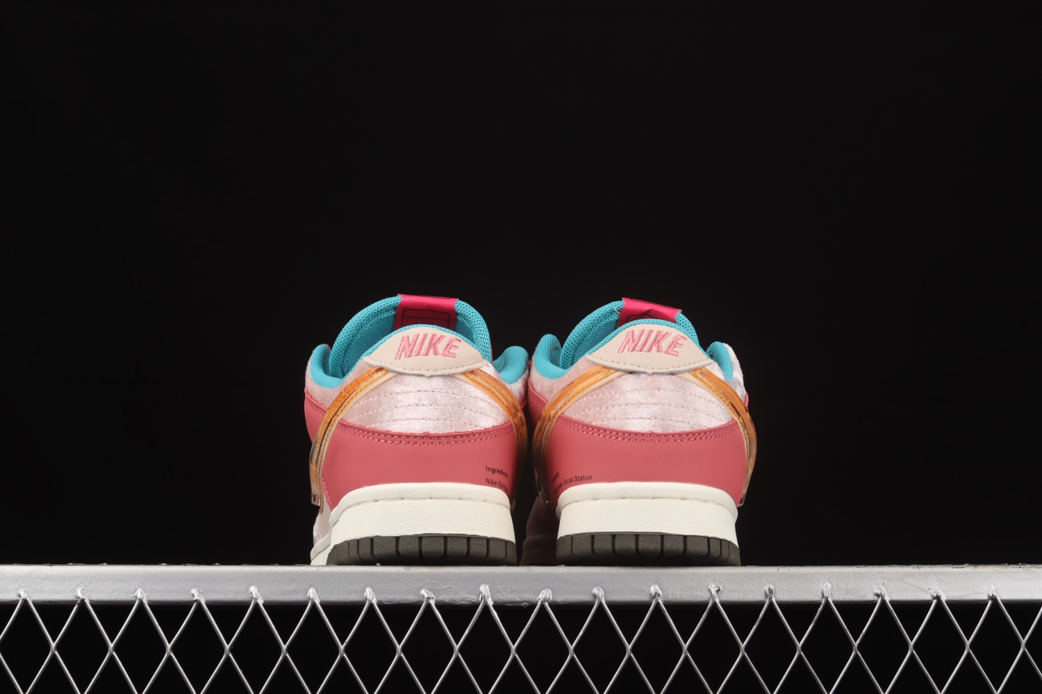 nike dunk mid social status strawberry milk