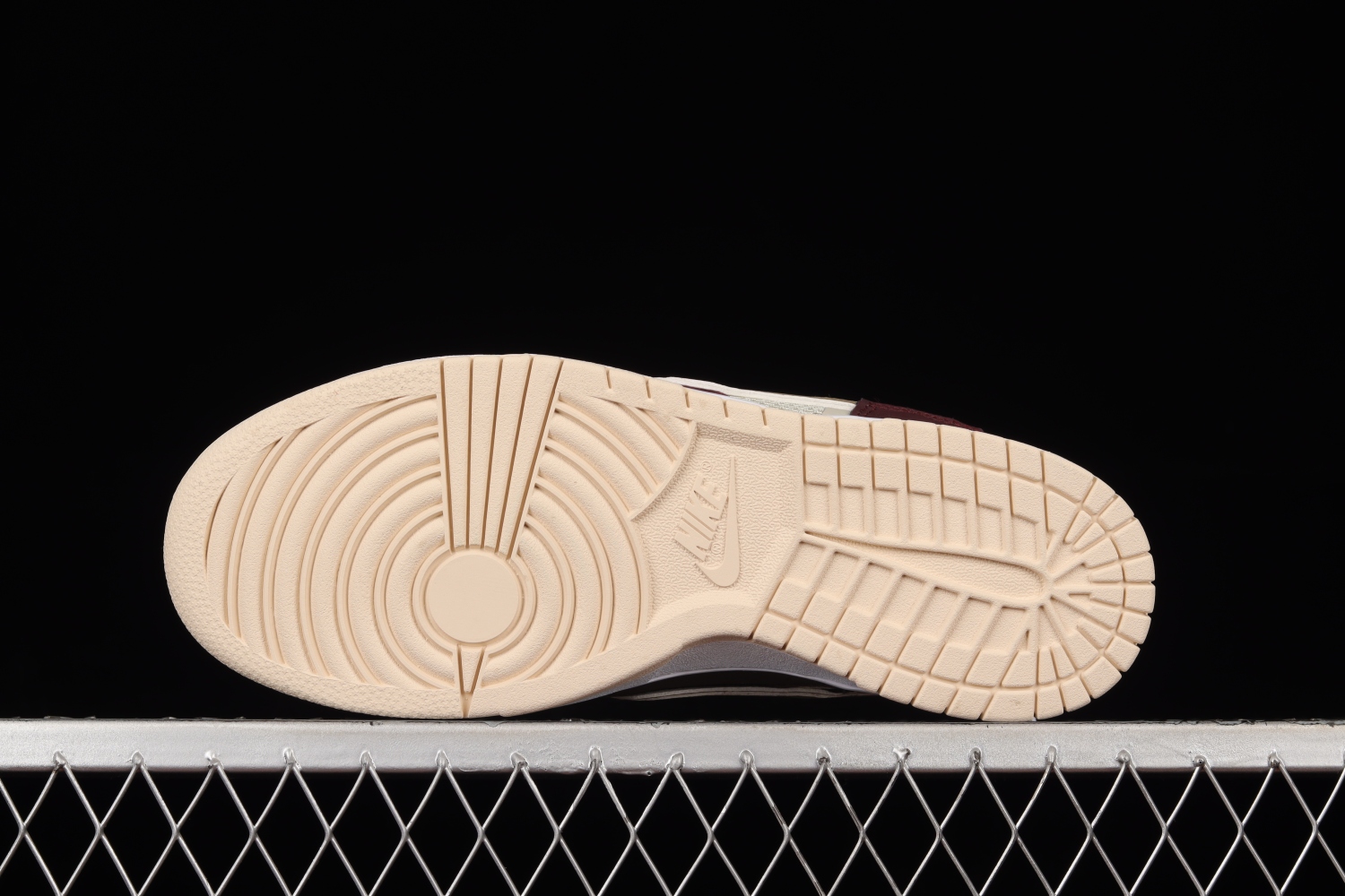 Nike Dunk Low Scrap Latte DH7450-100