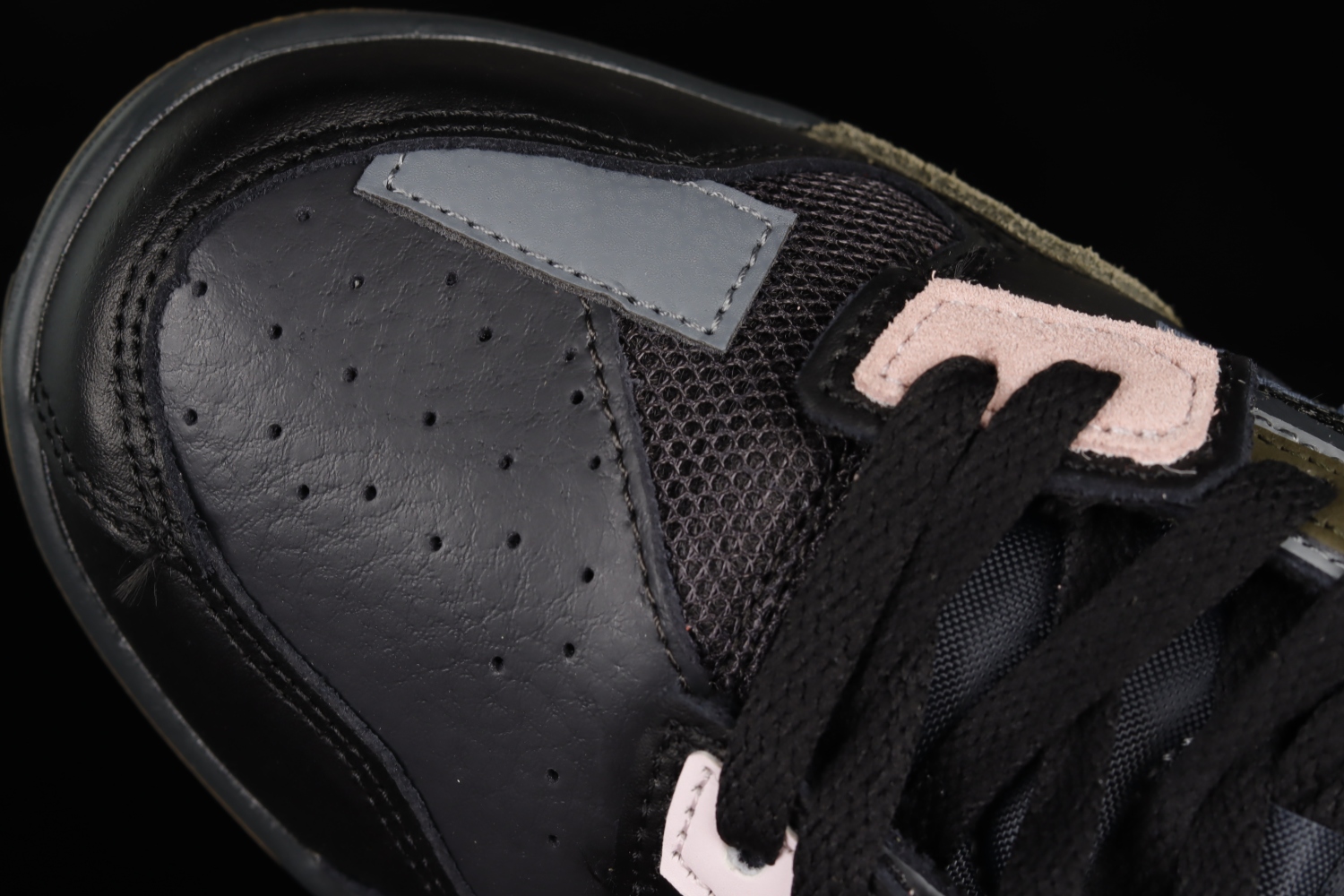 Nike Dunk Low Scrap Black Gum DB0500-001