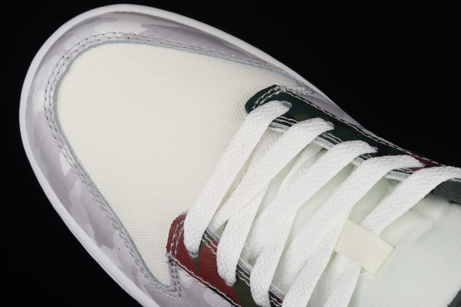 Nike Dunk Low SE Sail Multi-Camo DH0957-100