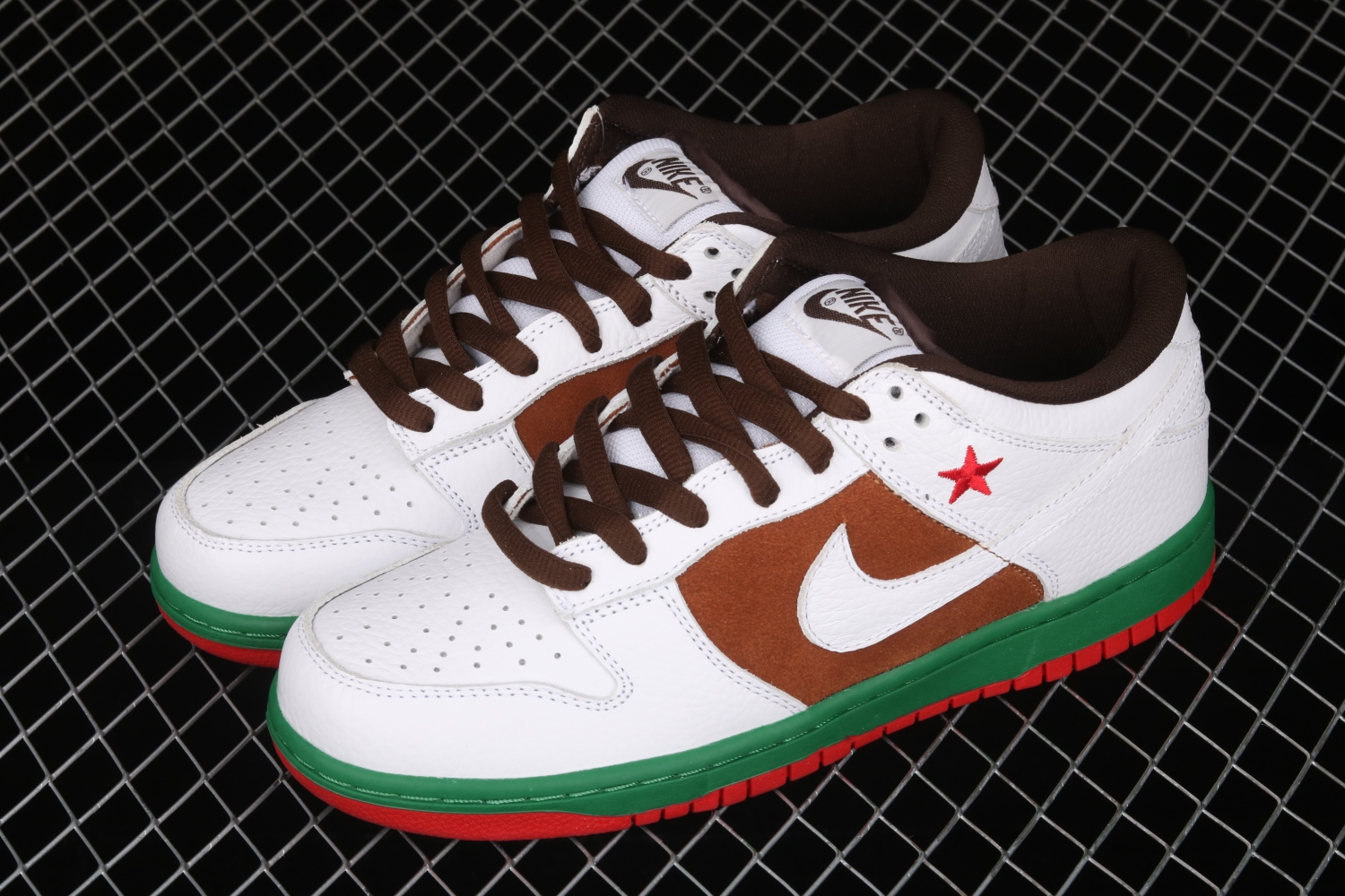 Nike Dunk SB Low Cali (2004)  304292-211