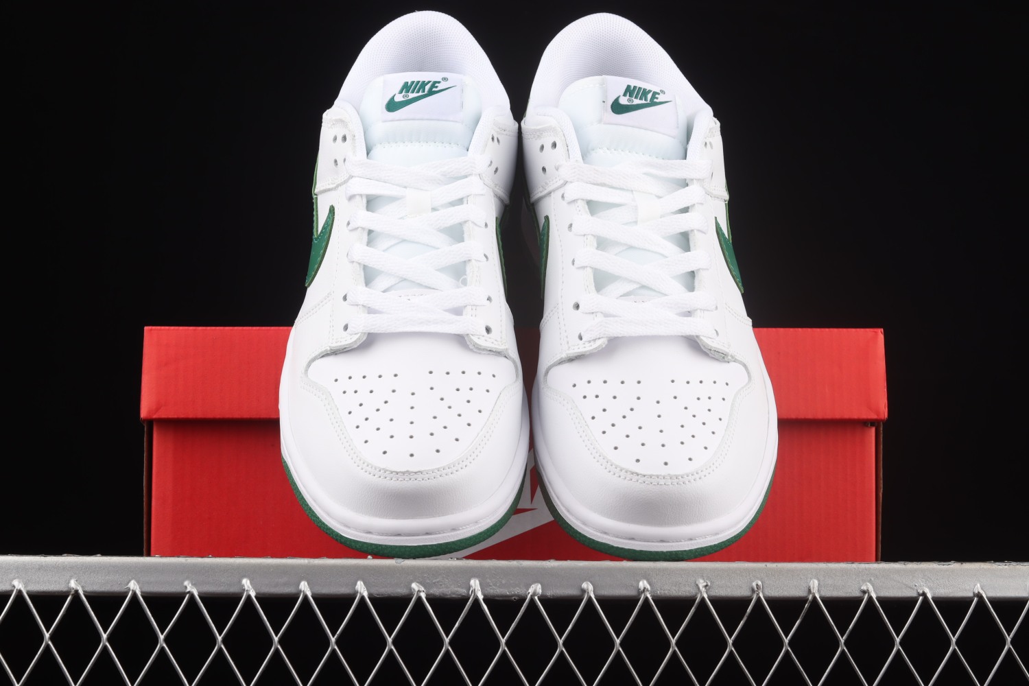 Nike Dunk Low White Lucky Green (W) DD1503-112